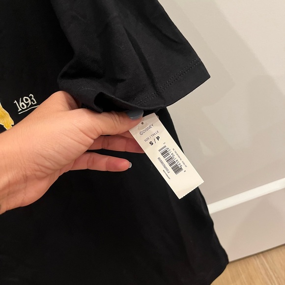 NWT Ladies Size Small Joe Fresh Broom Squad T-shirt - Picture 3 of 4